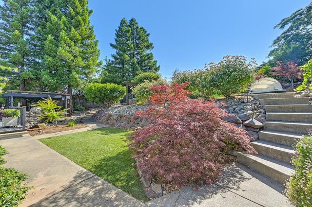 3300 Woodleigh Ln, Cameron Park, CA 95682