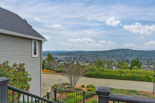 3300 Woodleigh Ln, Cameron Park, CA 95682