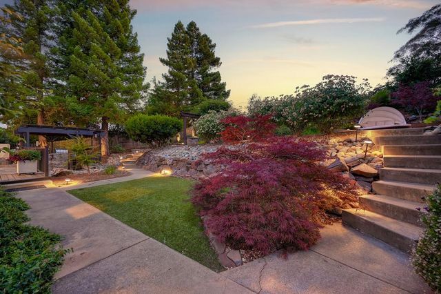 3300 Woodleigh Ln, Cameron Park, CA 95682