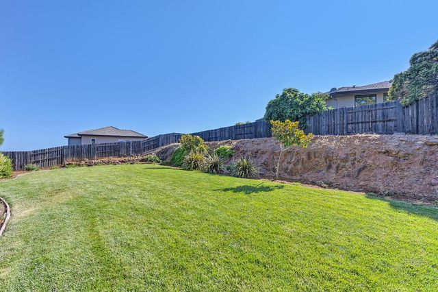 3300 Woodleigh Ln, Cameron Park, CA 95682