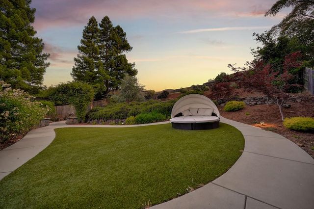 3300 Woodleigh Ln, Cameron Park, CA 95682