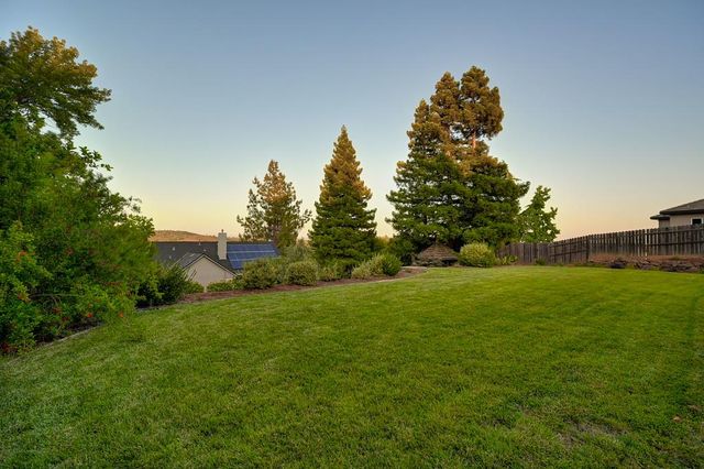 3300 Woodleigh Ln, Cameron Park, CA 95682