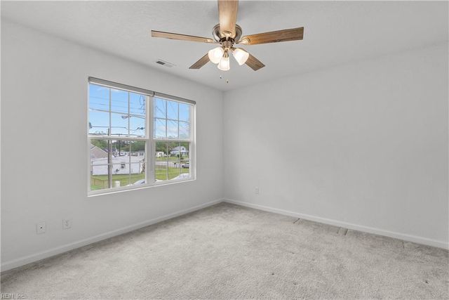 610 Mooney RD, Chesapeake, VA 23325