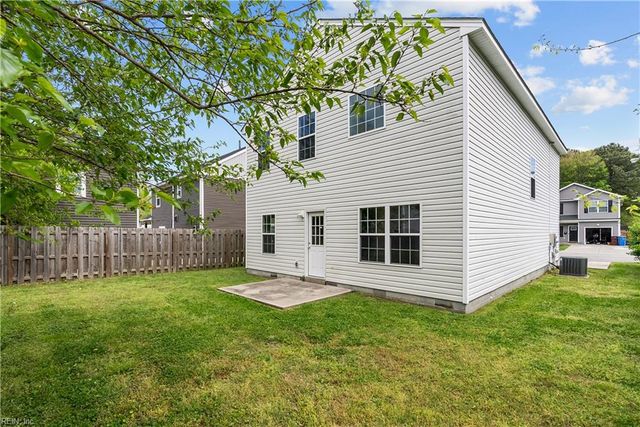 610 Mooney RD, Chesapeake, VA 23325