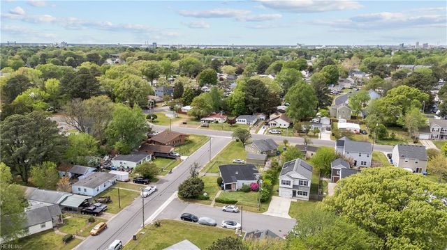 610 Mooney RD, Chesapeake, VA 23325