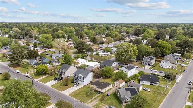 610 Mooney RD, Chesapeake, VA 23325