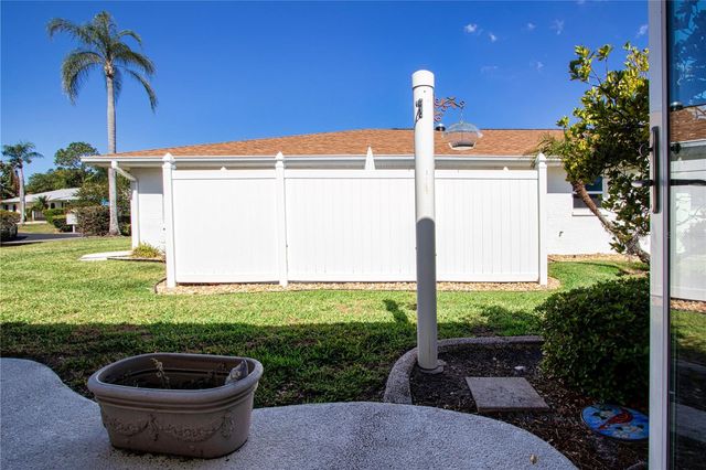 1904 BOSKY COURT, Sun City Center, FL 33573