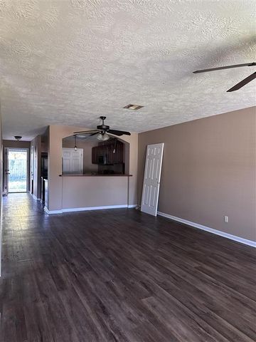 1012 Live Oak Street, Lake Charles, LA 70601