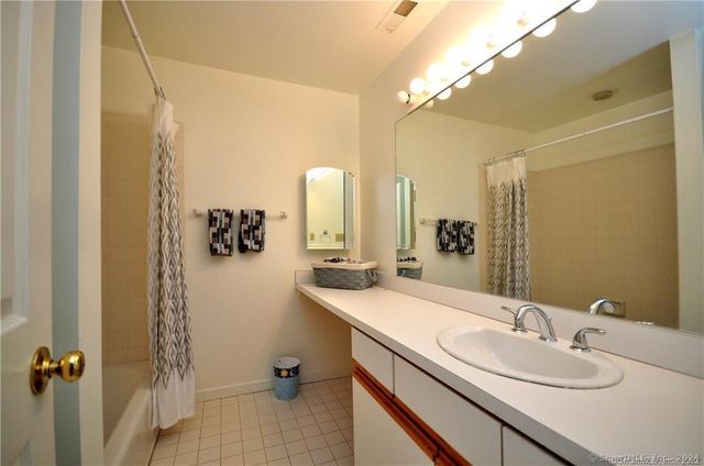 93 Litchfield Ponds Drive 93, Litchfield, CT 06759