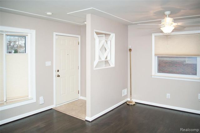 8812 Hemingway, Redford, MI 48239