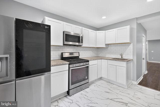 245 E ALLEN ST, Philadelphia, PA 19125