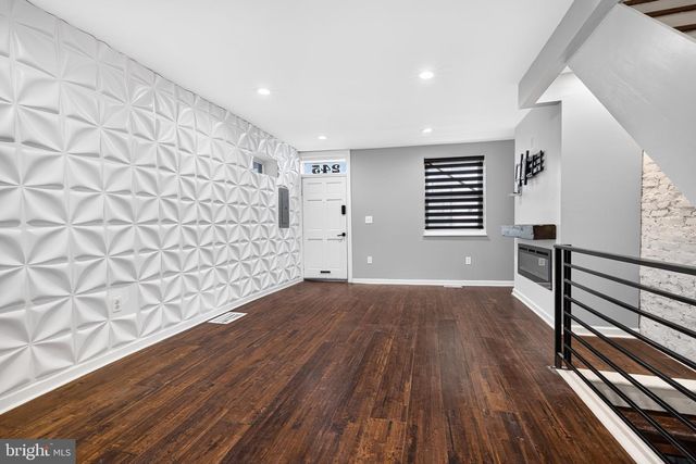 245 E ALLEN ST, Philadelphia, PA 19125
