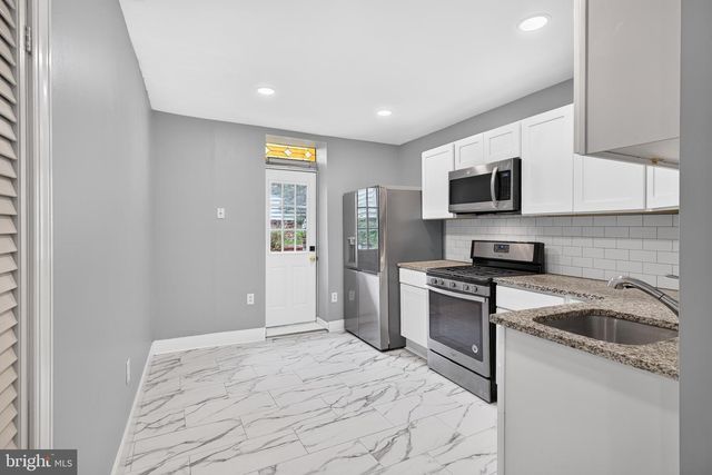 245 E ALLEN ST, Philadelphia, PA 19125