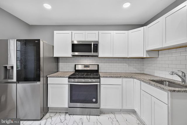 245 E ALLEN ST, Philadelphia, PA 19125