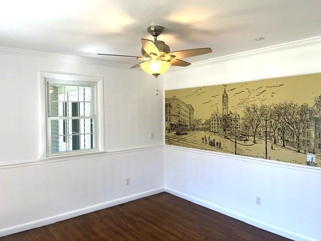 110 Longmeadow Dr, Lowell, MA 01852
