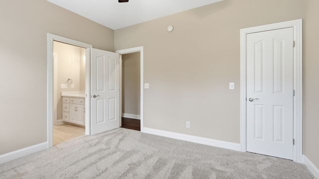 229 Ridgecrest Dr, Winchester, TN 37398