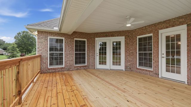 229 Ridgecrest Dr, Winchester, TN 37398