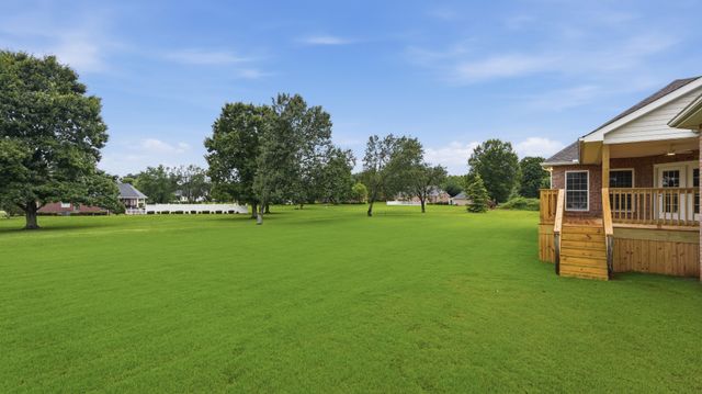 229 Ridgecrest Dr, Winchester, TN 37398