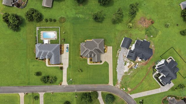 229 Ridgecrest Dr, Winchester, TN 37398