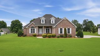 229 Ridgecrest Dr, Winchester, TN 37398