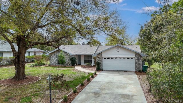 6068 W Douneray Loop, Crystal River, FL 34429