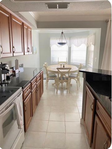 1125 PINELLAS BAYWAY S 201, St Petersburg, FL 33715