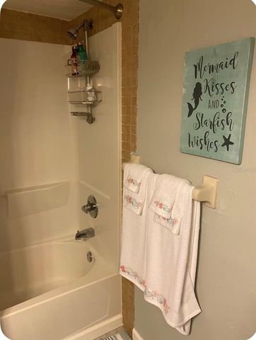 1125 PINELLAS BAYWAY S 201, St Petersburg, FL 33715