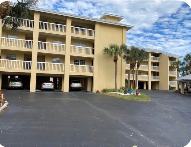 1125 PINELLAS BAYWAY S 201, St Petersburg, FL 33715