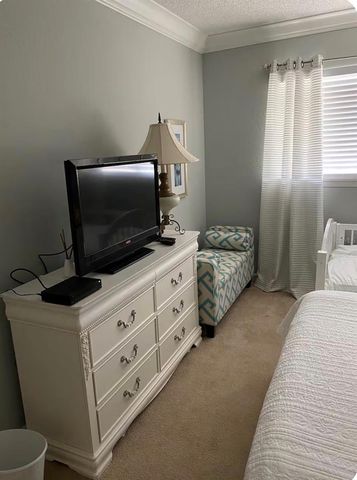 1125 PINELLAS BAYWAY S 201, St Petersburg, FL 33715