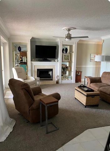 1125 PINELLAS BAYWAY S 201, St Petersburg, FL 33715