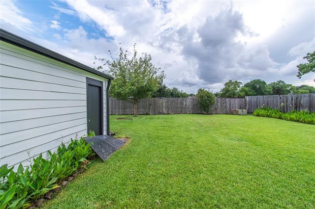 11523 Bandlon Drive, Houston, TX 77072