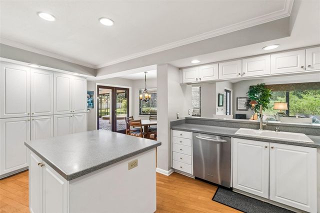 5804 AINSWORTH COURT E, Tampa, FL 33647