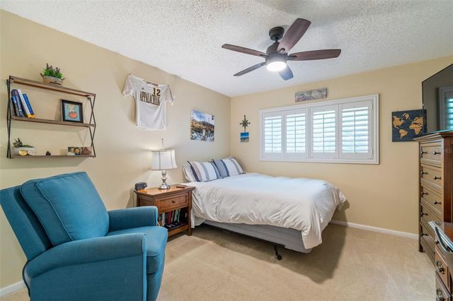 5804 AINSWORTH COURT E, Tampa, FL 33647