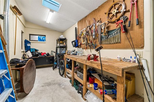 5804 AINSWORTH COURT E, Tampa, FL 33647