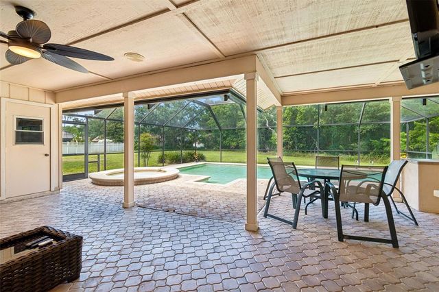 5804 AINSWORTH COURT E, Tampa, FL 33647