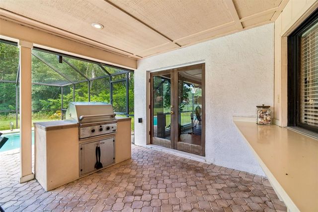5804 AINSWORTH COURT E, Tampa, FL 33647