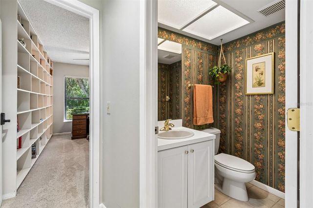 5804 AINSWORTH COURT E, Tampa, FL 33647