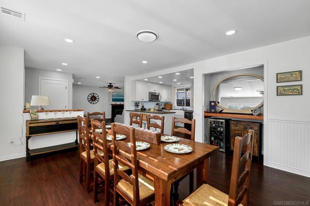 1352 Palomar, Vista, CA 92084