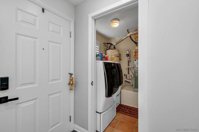 1352 Palomar, Vista, CA 92084