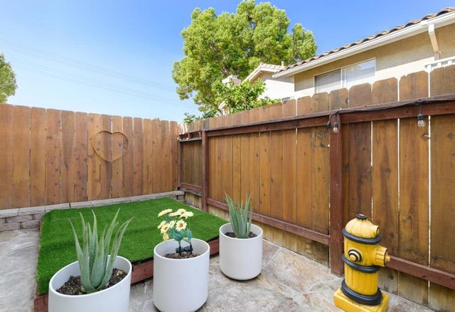 1352 Palomar, Vista, CA 92084