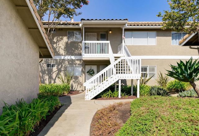 1352 Palomar, Vista, CA 92084