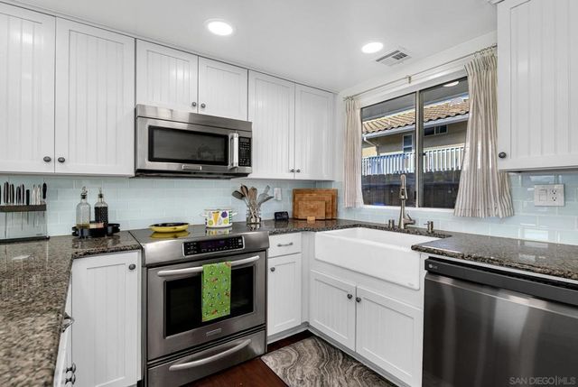 1352 Palomar, Vista, CA 92084