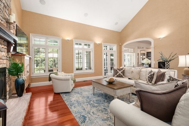11 Black Horse Lane, Andover, MA 01810