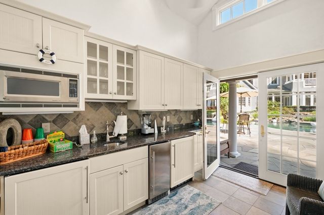 11 Black Horse Lane, Andover, MA 01810