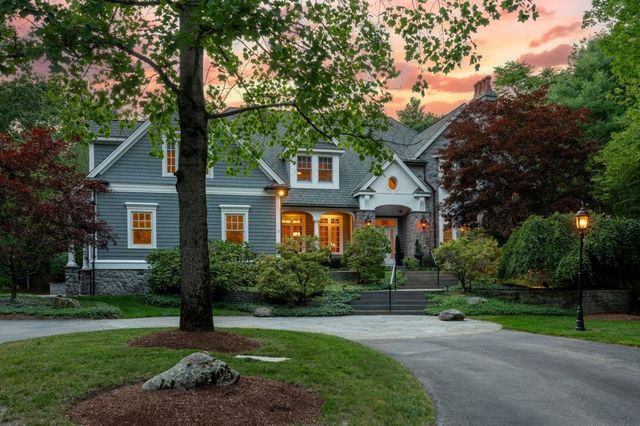 11 Black Horse Lane, Andover, MA 01810