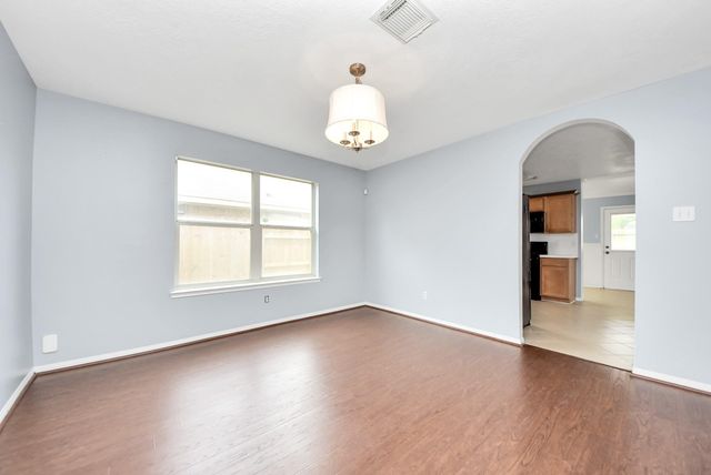 7238 Foxshadows Lane, Humble, TX 77338