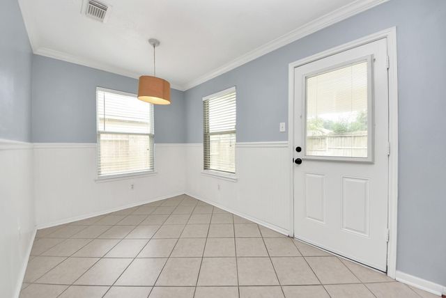 7238 Foxshadows Lane, Humble, TX 77338