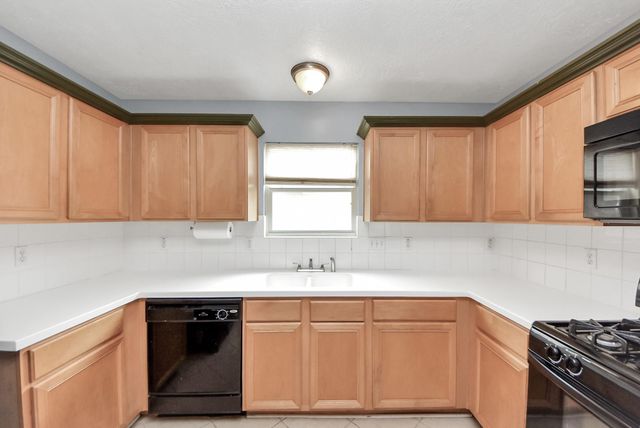 7238 Foxshadows Lane, Humble, TX 77338