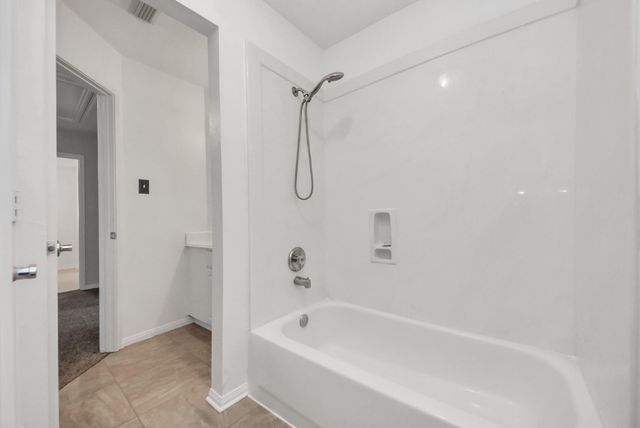 7238 Foxshadows Lane, Humble, TX 77338