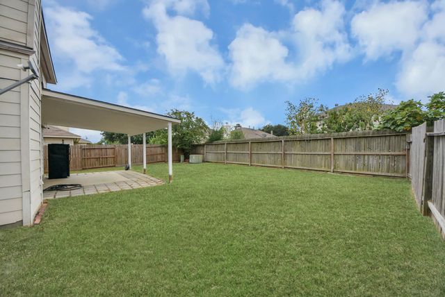 7238 Foxshadows Lane, Humble, TX 77338